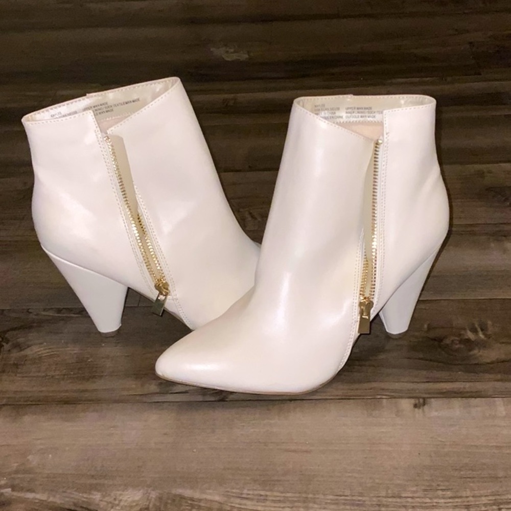 NEW! Never worn white booties
